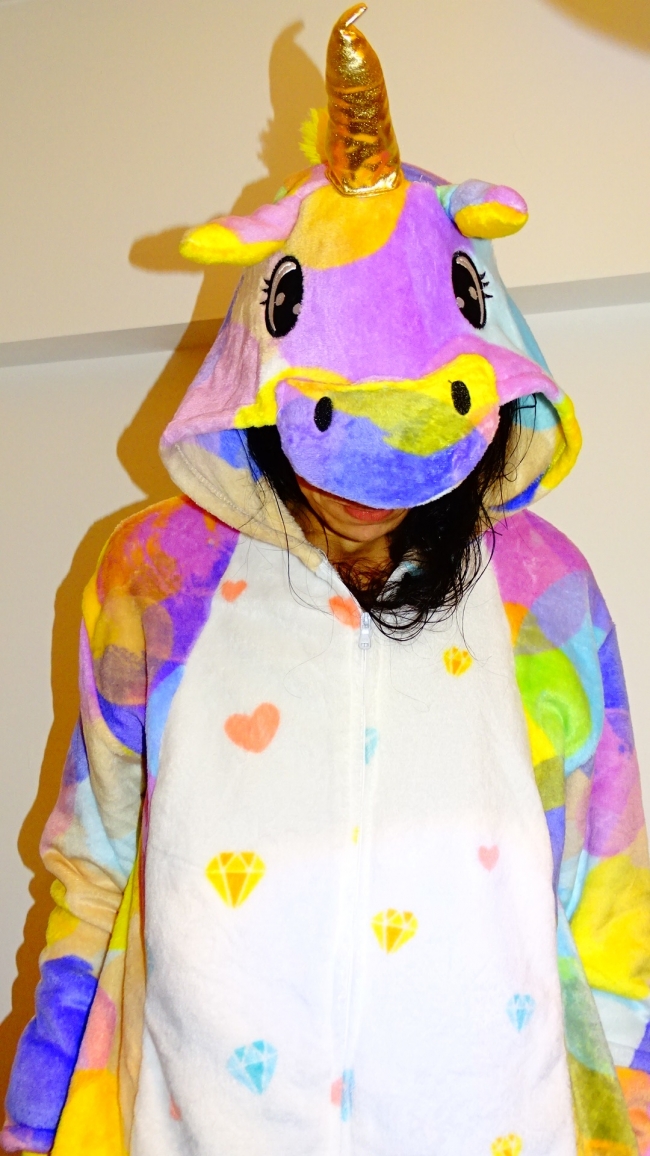 PIJAMA KIGURUMI UNICORNIO MULTICOLOR STENCIL PANZA INFANTIL