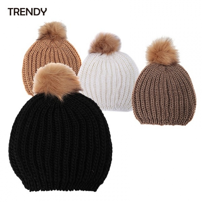 GORRO TRENDY CON POMPON MARRON VARIOS COLORES+