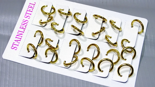 PAR DE AROS ACERO DORADO 1,4 CM