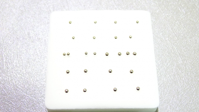 BLISTER DE AROS PIERCING BOLITAS PLATA /