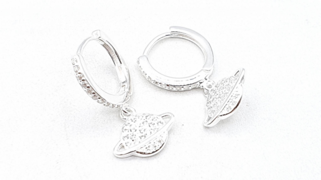 AROS PLATA HUGGIE CON MICROPAVE PLANETAS