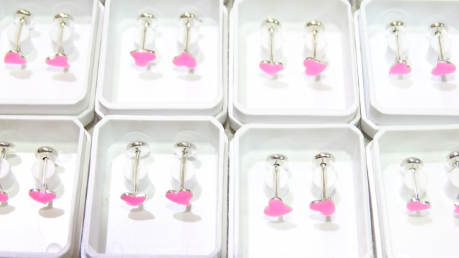 AROS ABRIDORES ACERO BLANCO CORAZON  ROSA X 4 PARES