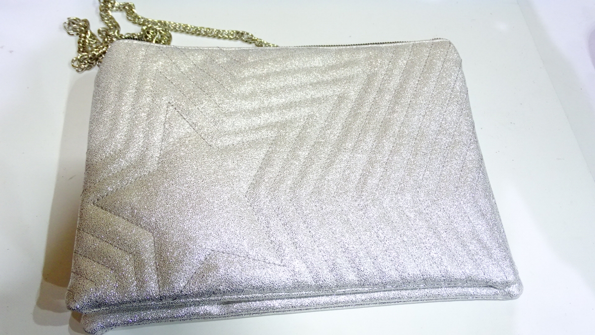 CARTERA DOBLE MATELASE ESTRELLA CON CADENA +