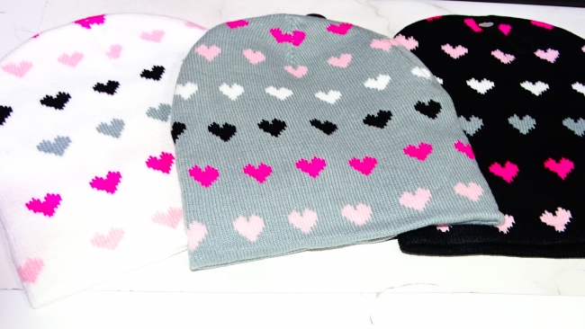 GORRO INFANTIL CORAZONES ++++/