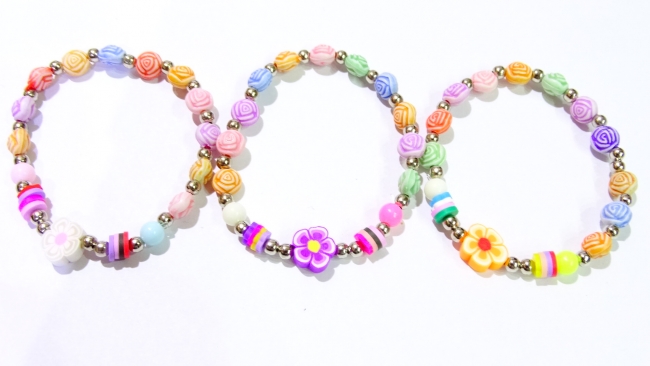 PULSERA INFANTIL ROSITAS++++