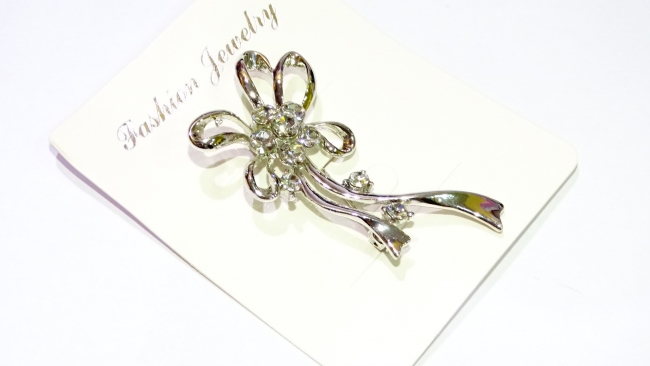 PRENDEDOR STRASS