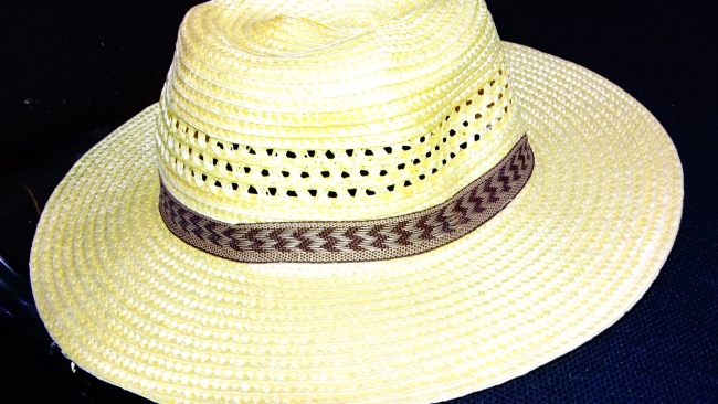 SOMBRERO CON GUARDA MARRON +++//+