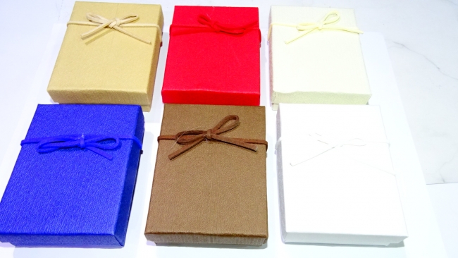 CAJAS PARA REGALO 7X9 X 12 UNIDADES