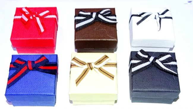 CAJAS PARA REGALO 5X5 CM X 24 UNIDADES