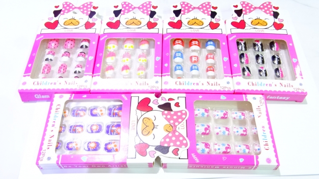 UÑAS POSTIZAS INFANTILES CHILDRENS NAILS X 6+