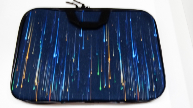 FUNDA PORTANOTEBOOK NEOPRENE ESTAMPADA CHICA