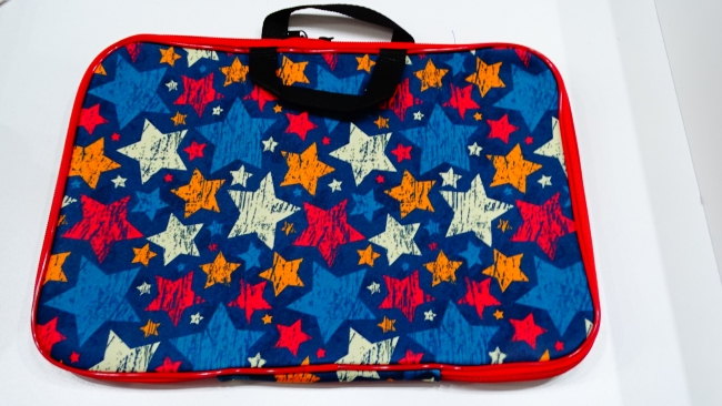 FUNDA PORTANOTEBOOK NEOPRENE ESTAMPADA-