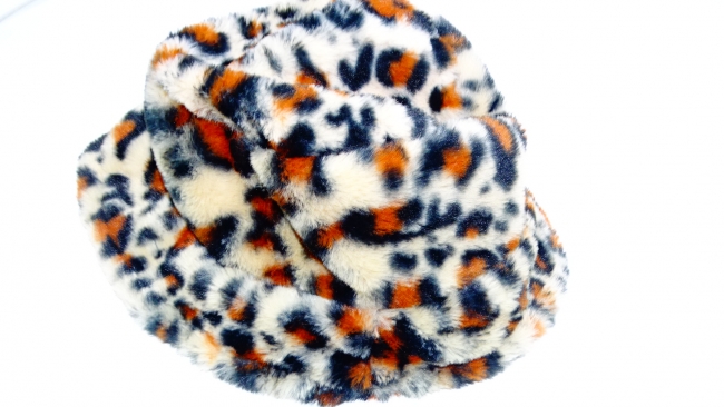 PILUSO ESTAMPADO LEO