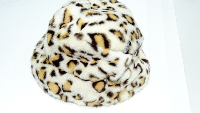 PILUSO ESTAMPADO LEO