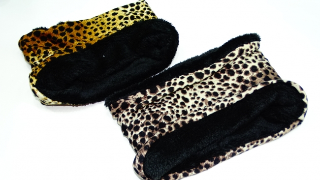 CUELLO ESTAMPADO PRINT  CON CORDERITO
