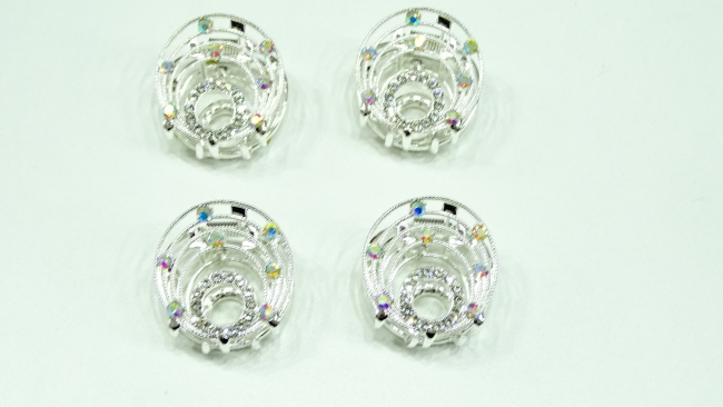 BROCHE X 12