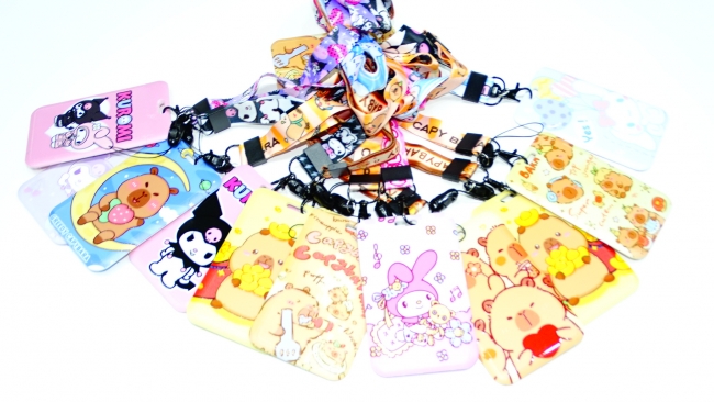 PORTASUBE PERSONAJES 