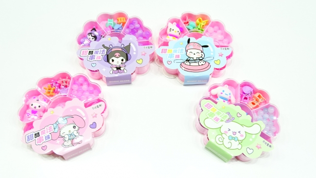 SET ARMADOR PULSERAS SANRIO