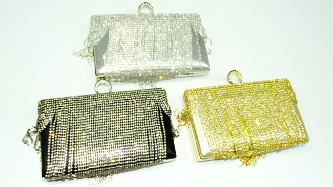 CARTERA DE FIESTA STRASS ANILLO