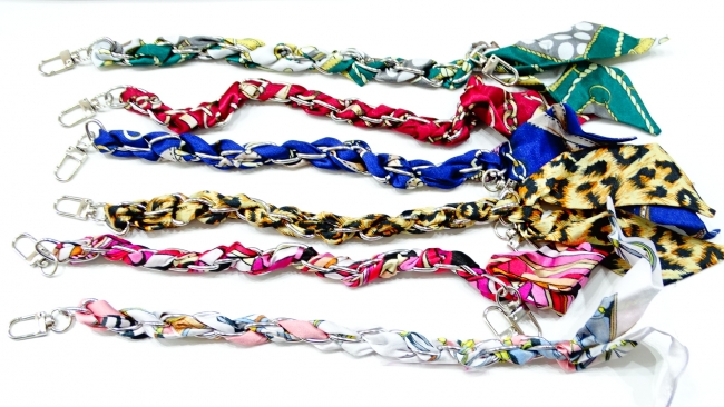 LLAVERO PAÑUELO CADENA 