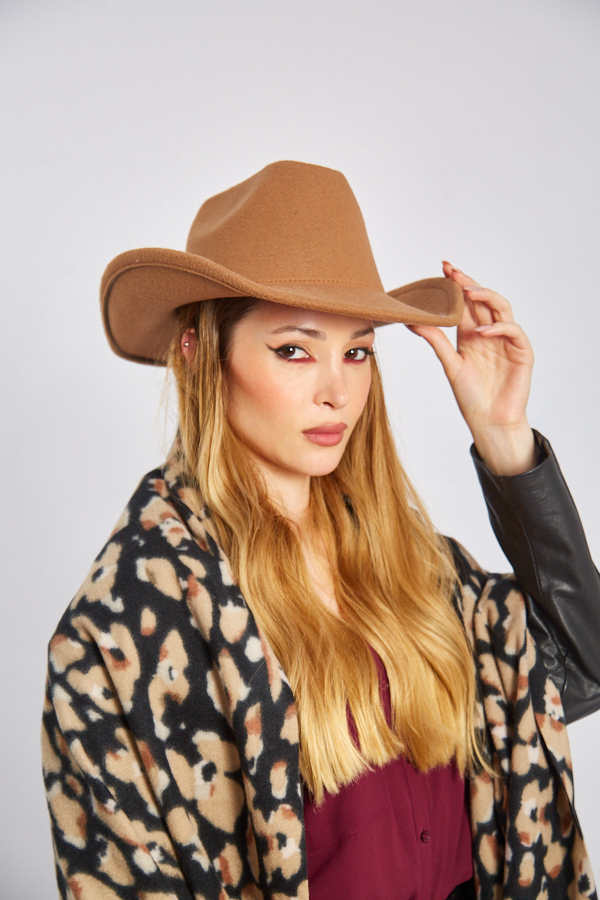SOMBRERO CAMEL COWBOY