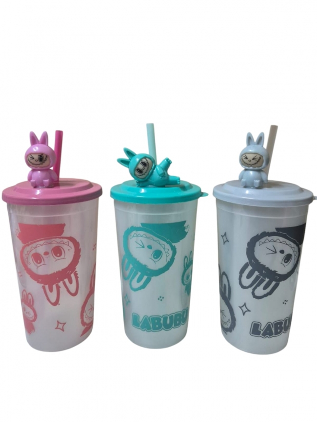 VASO LABUBU CON PERSONAJE