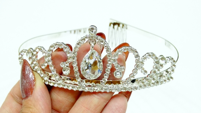 TIARA STRASS