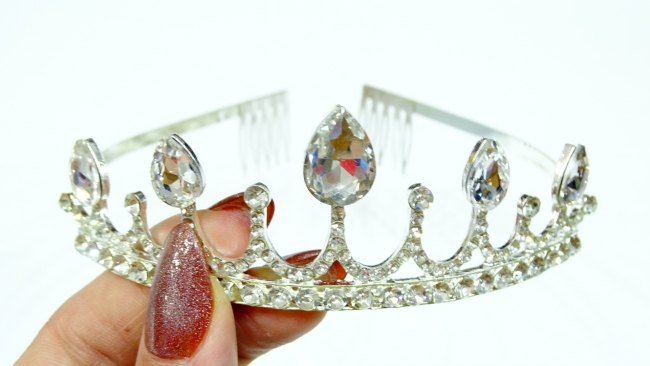TIARA STRASS