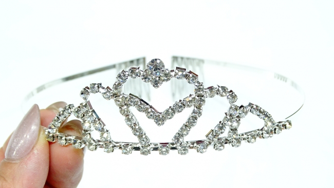 TIARA STRASS
