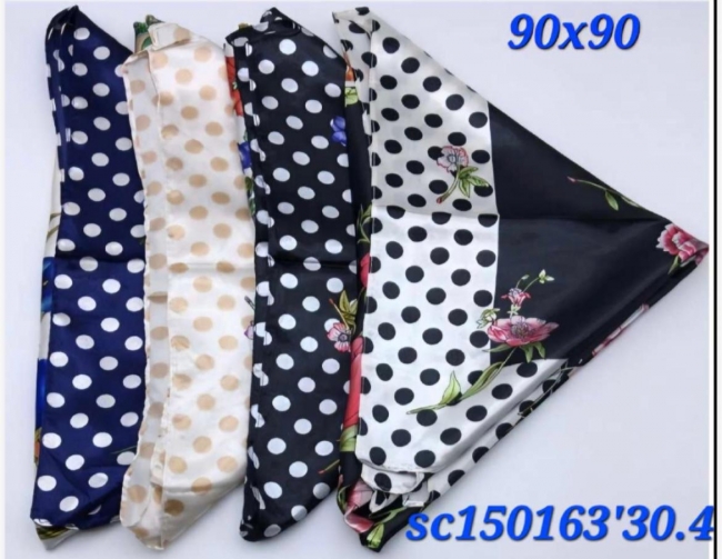 PAÑUELO RASO 90 X 90