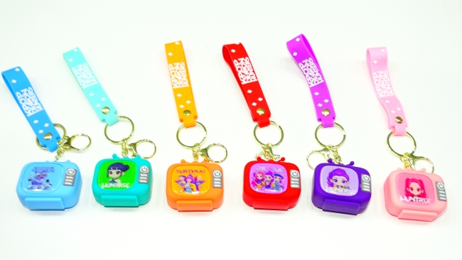 LLAVERO GUERRERAS K POP CON LUZ 