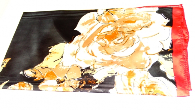 PAÑUELO ESTAMPADO 90 X 90