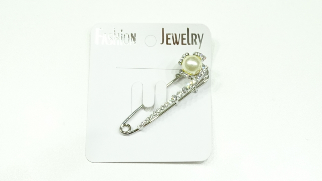 PRENDEDOR ALFILER STRASS CON PERLA