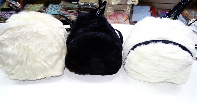 MOCHILA  MINI PELUCHE CHAROL VARIOS COLORES