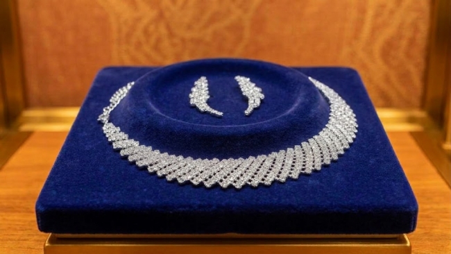 SET STRASS