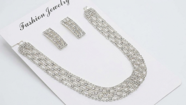 SET STRASS