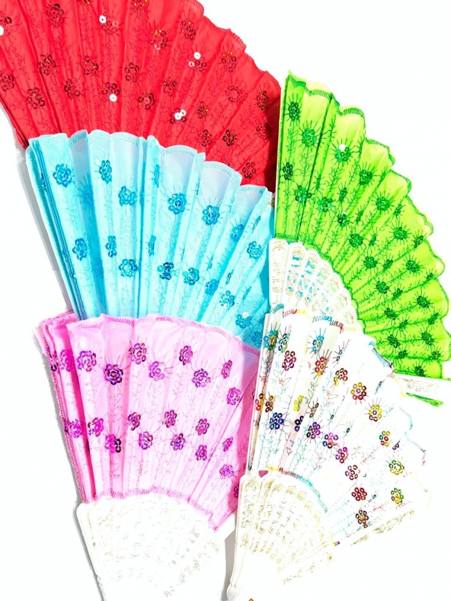 ABANICO BORDADO COLOR LENTEJUELAS  X 12