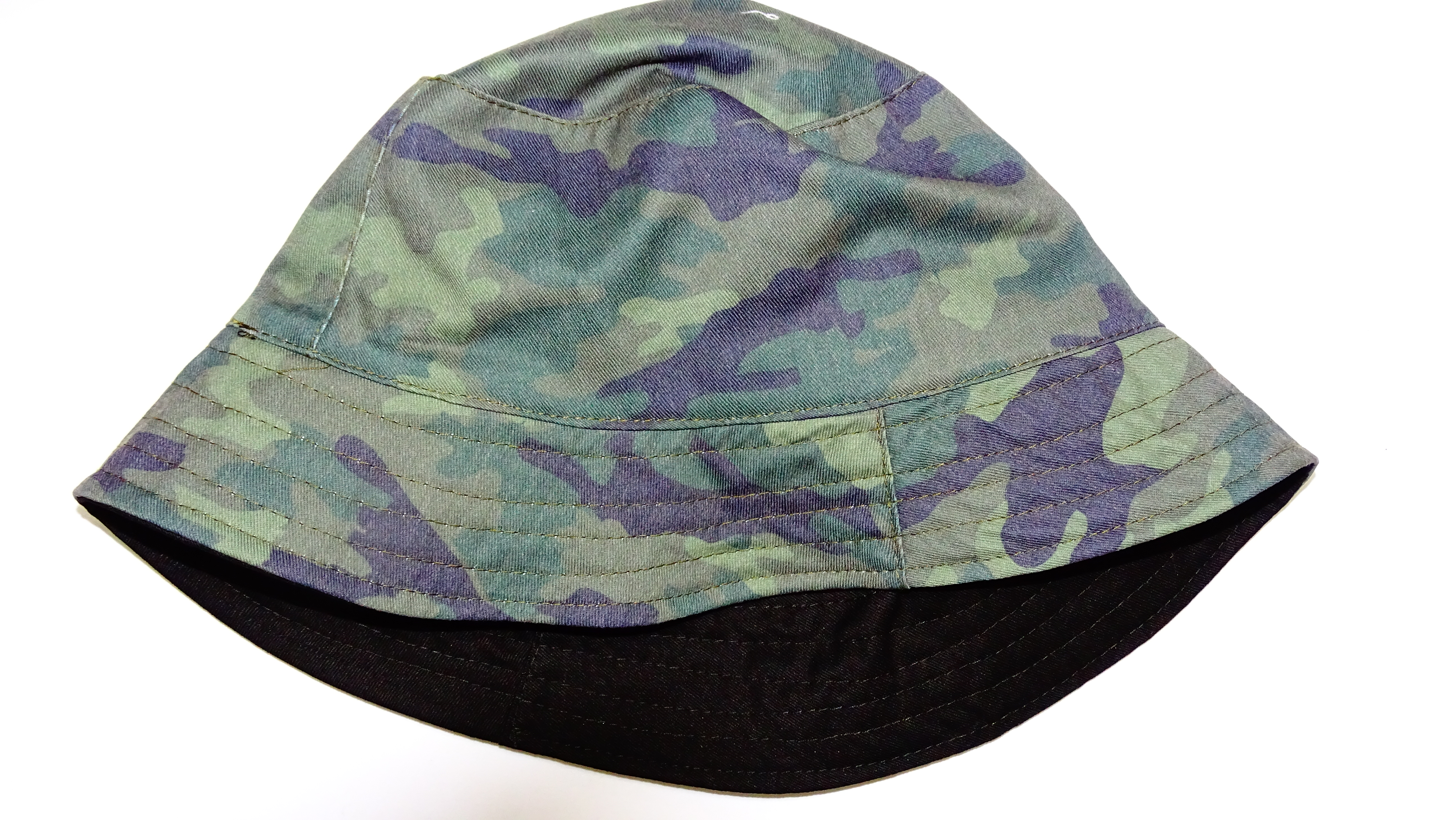 GORRO PILUSO REVERSIBLE ESTAMPADO++++/