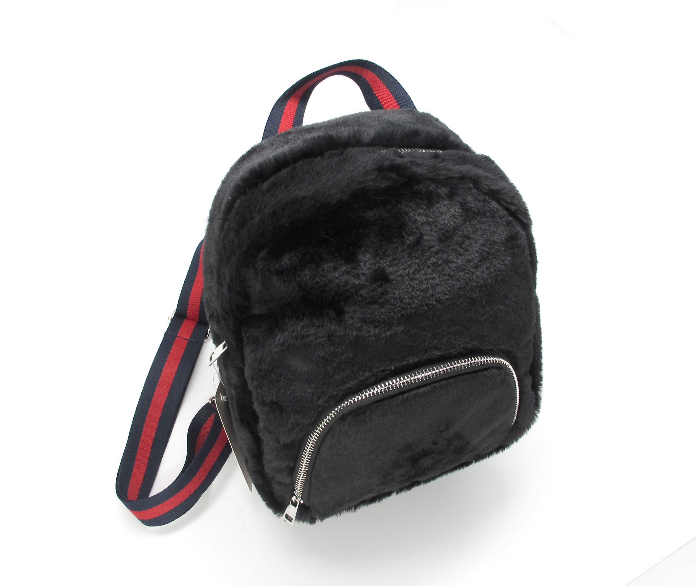 MOCHILA CHICA PELUCHE NEGRO+++//