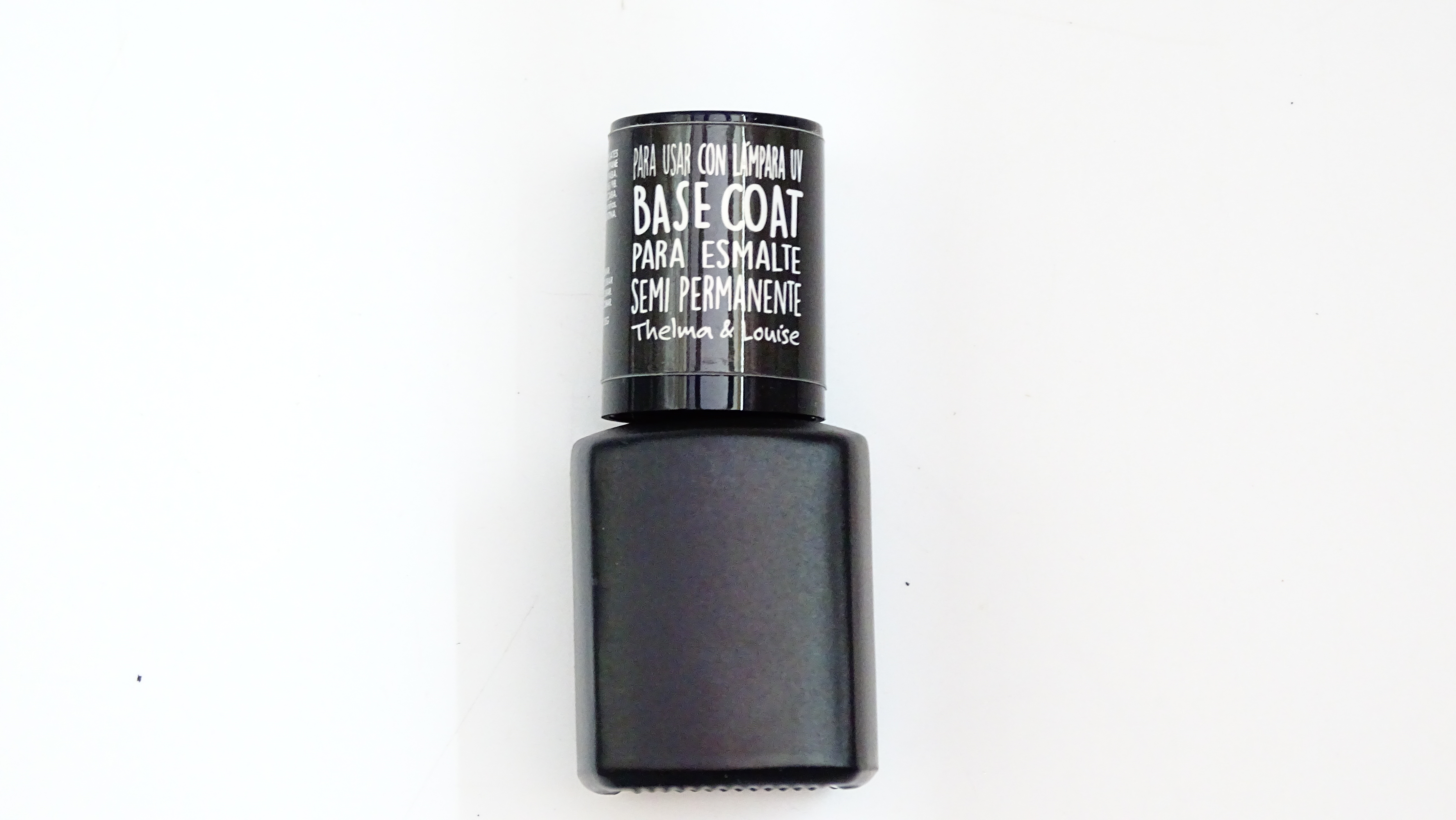 BASE COAT PARA ESMALTE SEMI PERMANENTE THELMA & LOUISE+