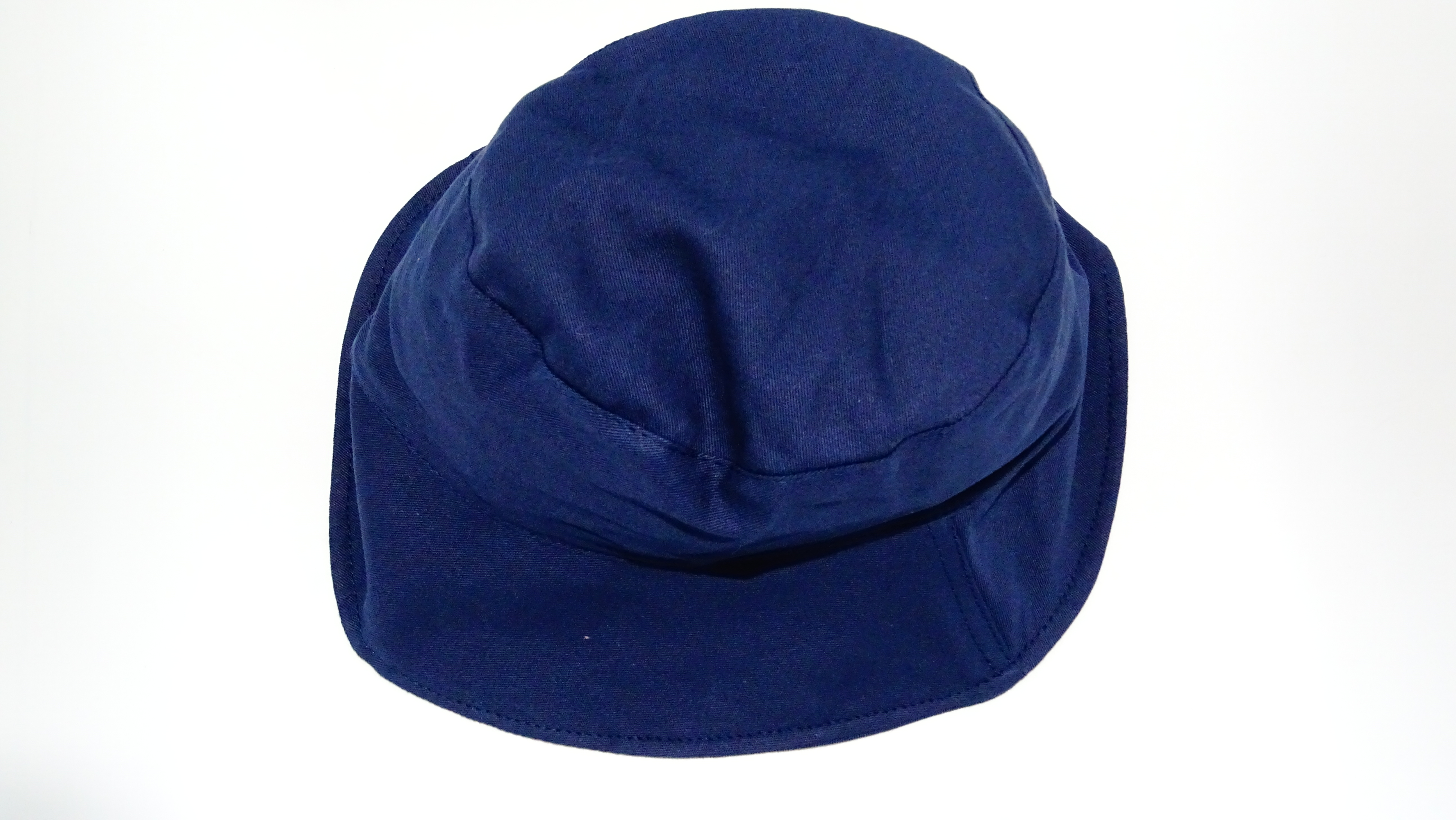 GORRO PILUSO GABARDINA LISA+